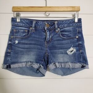 American Eagle Cut Off‎ Shorts Womens Super Stretch Distressed. Size: 4